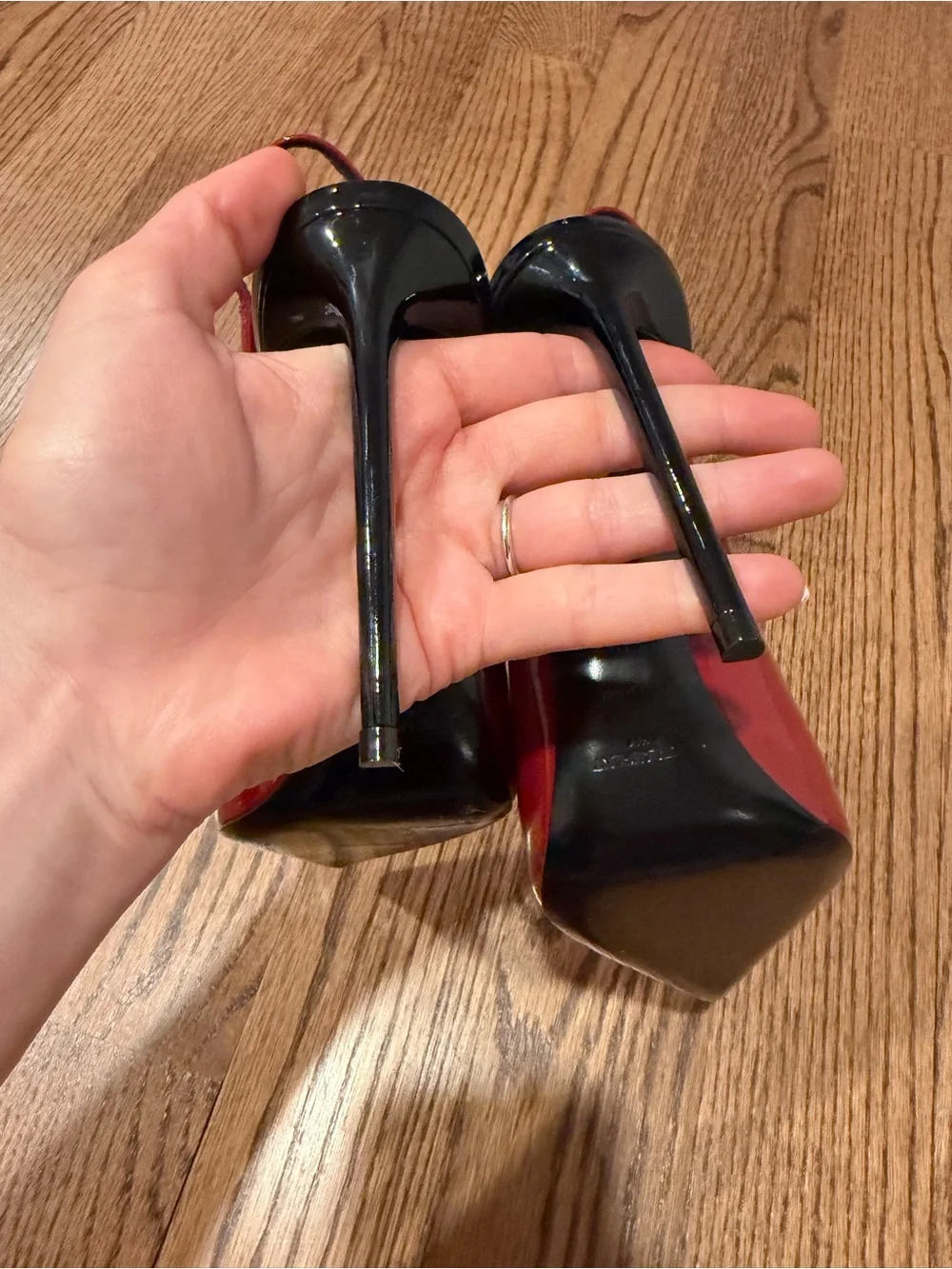 Saint Laurent Red Patent Pointed Slingback Pumps YSL - Picture 16 of 16